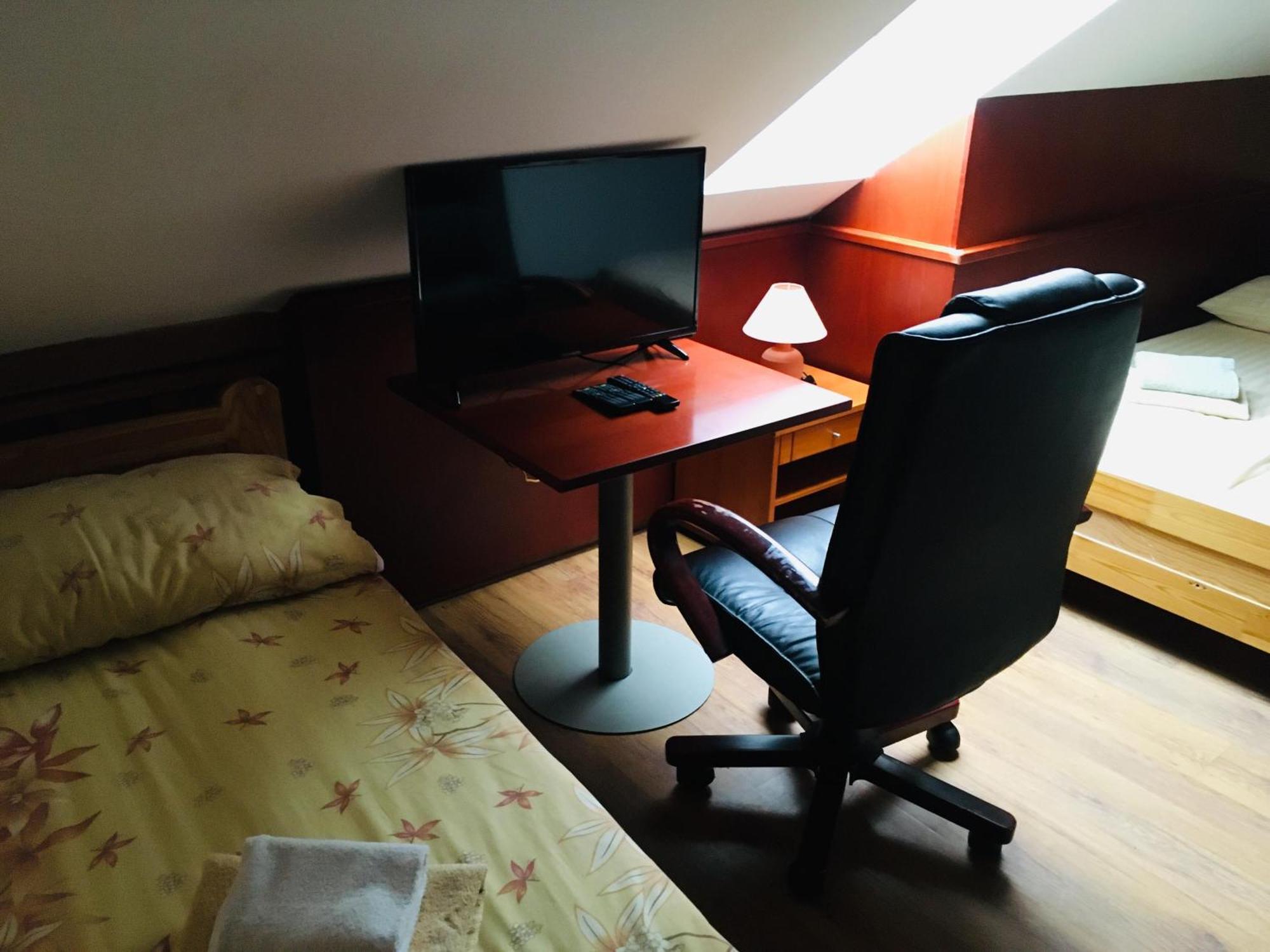 Penzión Bebek Filakovo Zimmer foto